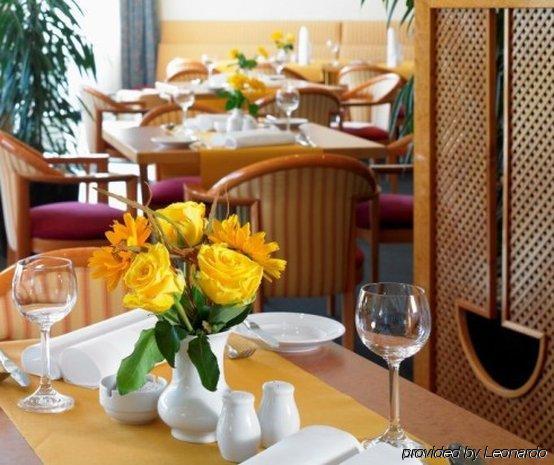 Sachsenpark-Hotel Leipzig Restoran gambar